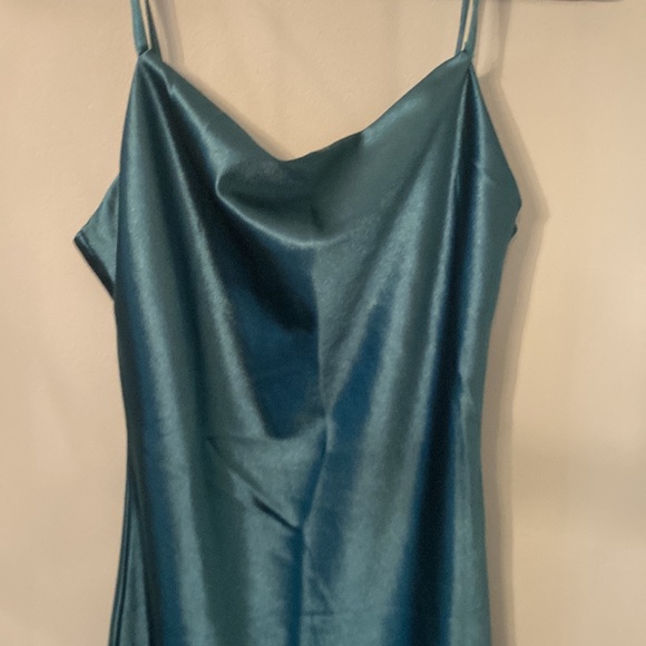 XXXITICAT green satin strap dress - Picture 3 of 10